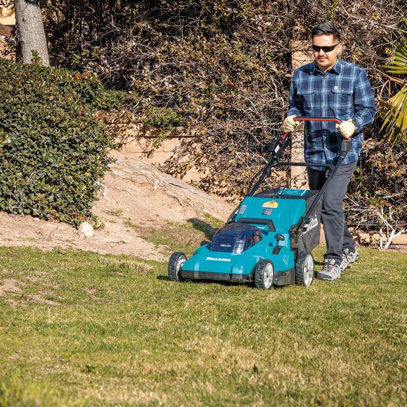 Makita 18V X2 (36V) LXT Lithium-Ion Cordless 19 in. Walk Behind Lawn Mower Kit w/4 batteries (4.0Ah) - XML13CM1