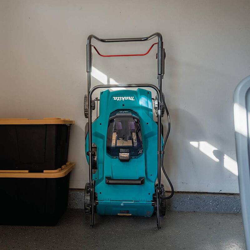 Makita 18V X2 (36V) LXT Lithium-Ion Cordless 19 in. Walk Behind Lawn Mower Kit w/4 batteries (4.0Ah) - XML13CM1