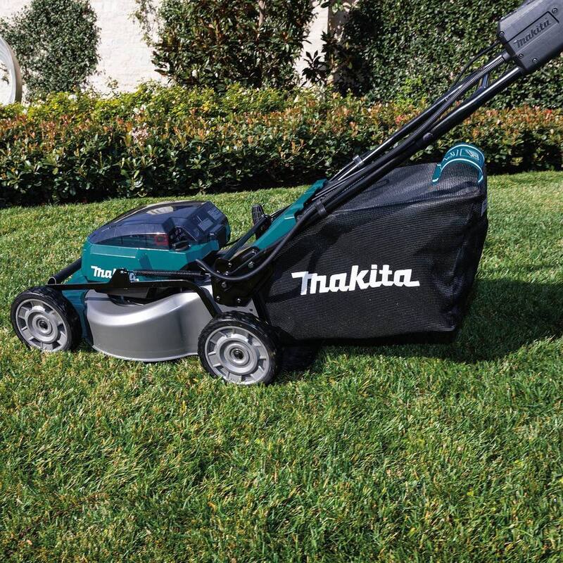 Makita 18 in. 18V X2 (36V) LXT Walk Behind Self Propelled Lawn Mower Kit w/4 Batteries(5.0 Ah) with 18V X2 (36V) LXT Blower - XML06PT1-XBU02Z