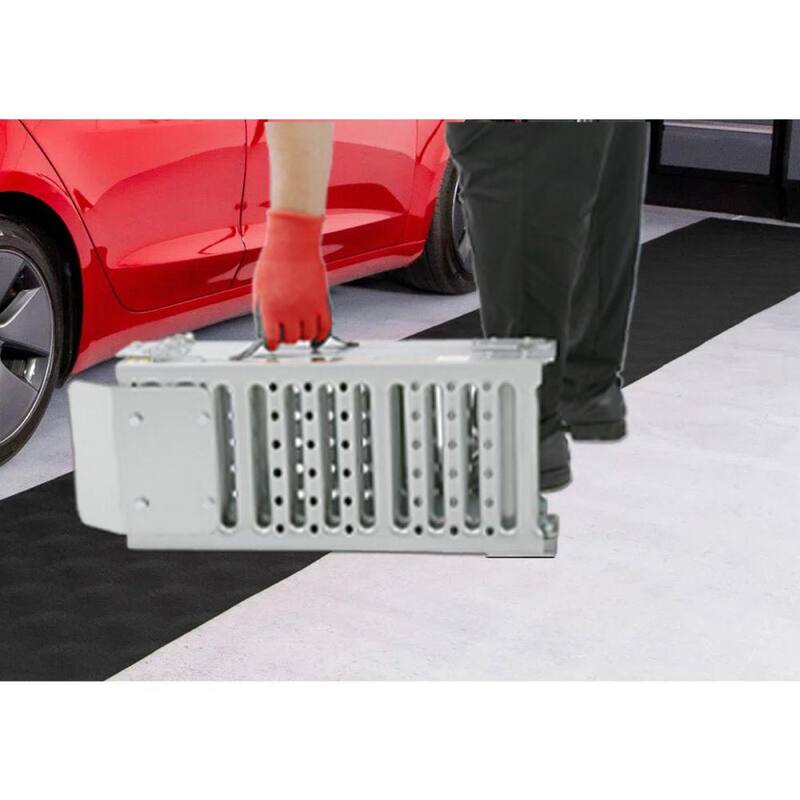 Amucolo 660 lbs. Capacity Foldable Ferruginous Steel Car Ramp, Portable Aluminum Easy Fold Lightweight Ramp (2-Pack) - GH-CYW4-318