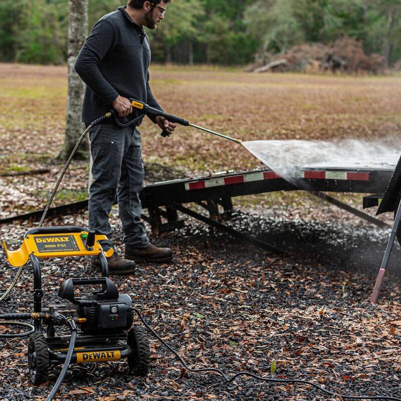 DEWALT 3000 PSI 1.0 GPM Cold Water Electric Pressure Washer w/ AAA Triplex Pump - DXPW3001E