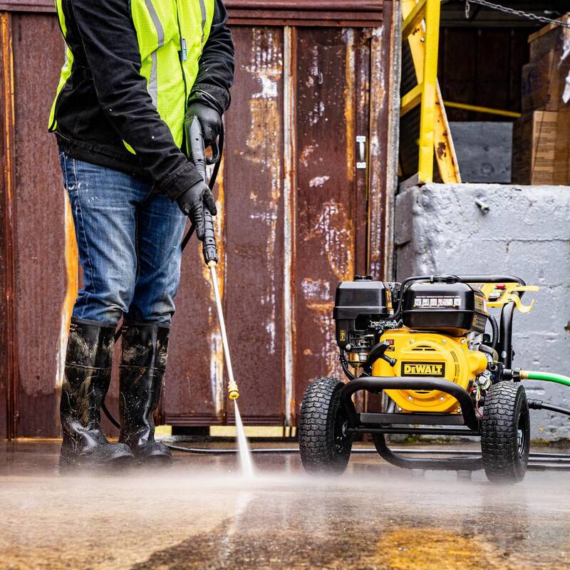 DEWALT 3400 PSI 2.5 GPM Cold Water Gas Pressure Washer with Electric Start DeWalt 208cc Engine - DXPW3425E