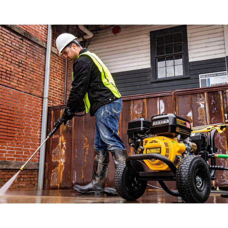DEWALT 3400 PSI 2.5 GPM Cold Water Gas Pressure Washer with Electric Start DeWalt 208cc Engine - DXPW3425E