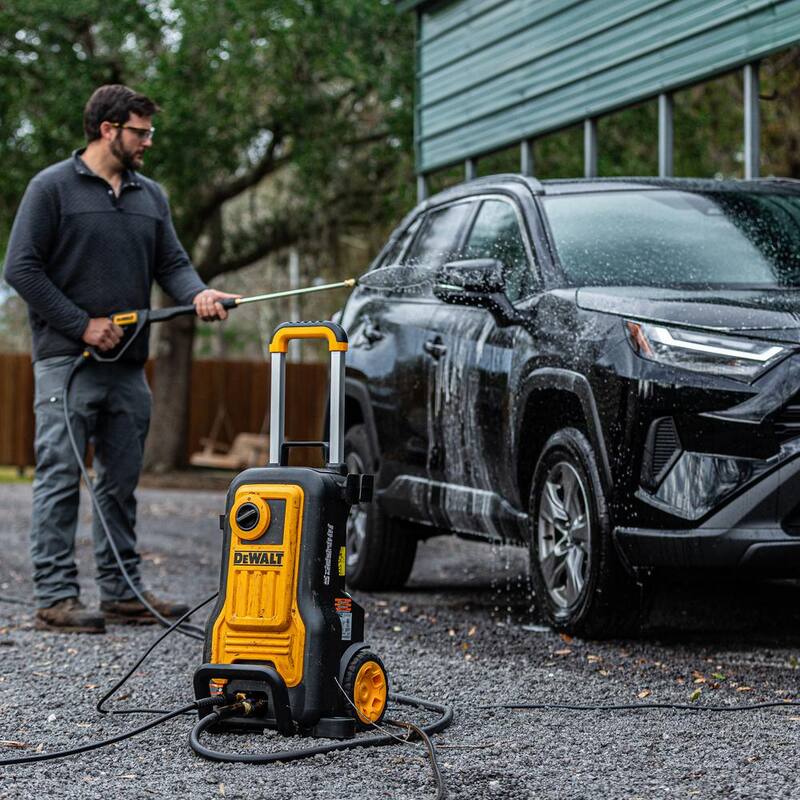 DEWALT 2800 PSI 1.0 GPM Cold Water Electric Pressure Washer w/ Axial Pump - DXPW2800E