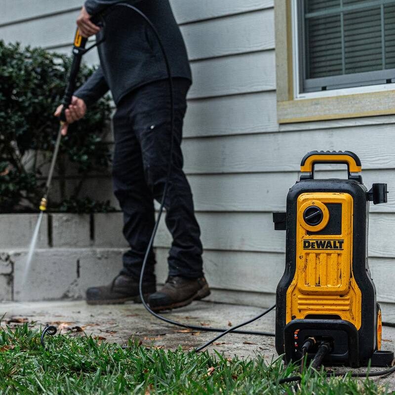DEWALT 2800 PSI 1.0 GPM Cold Water Electric Pressure Washer w/ Axial Pump - DXPW2800E