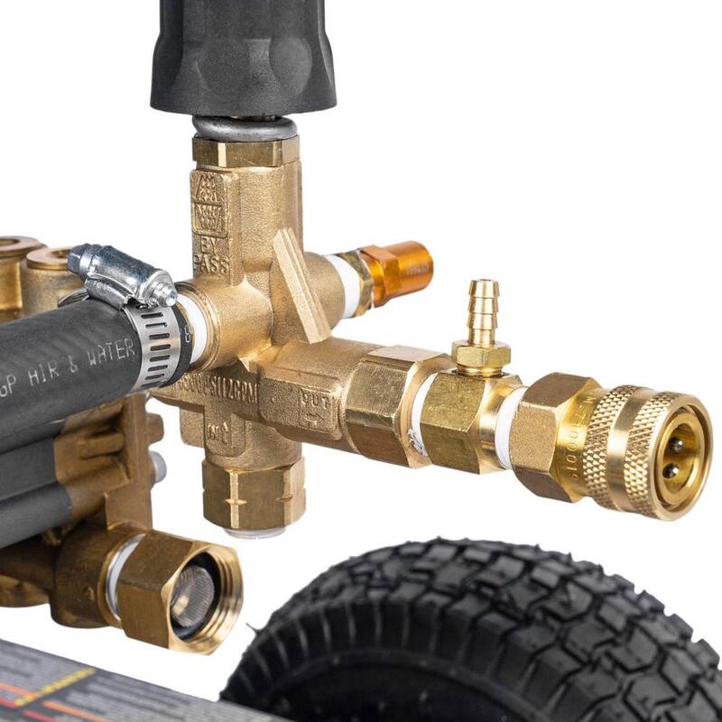 SIMPSON 4400 PSI 4.0 GPM Cold Water Gas Pressure Washer with HONDA GX390 Engine - SW4440HCDM
