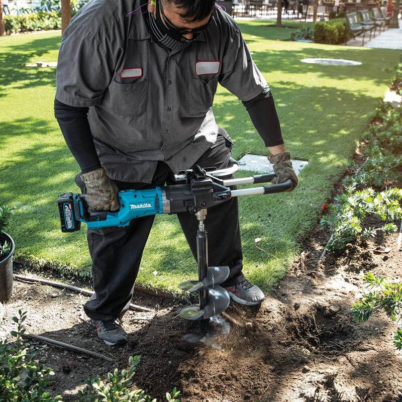 Makita 40V max XGT Brushless Cordless 36 cc Earth Auger Kit (4.0Ah) - GGD01M1