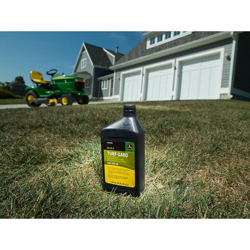 John Deere 32 oz. 10W-30 Motor Oil - TY22029