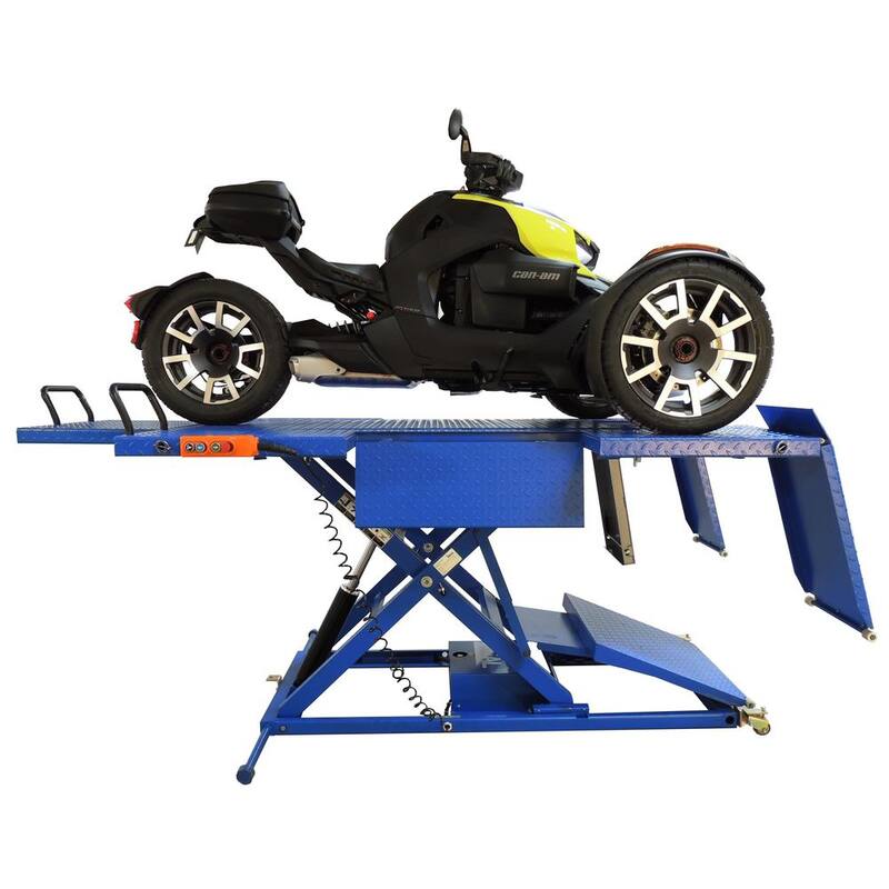 IDEAL UTV Portable Lift with Integrated Motor and Retractable Ramp 2200 lbs. Capacity - U-2200IEH-XR