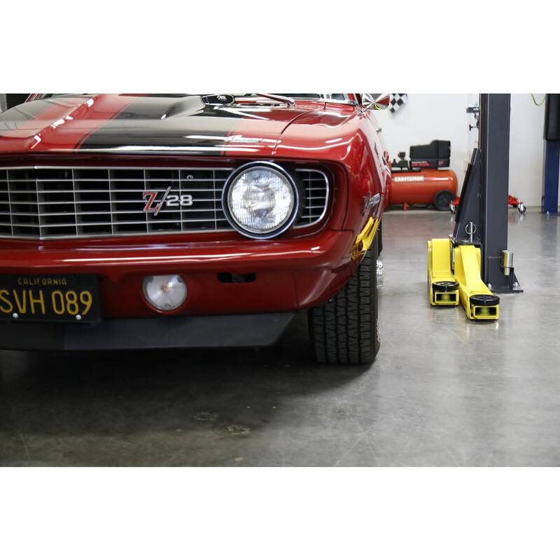 GRANDPRIX Series 2-Post Car Lift 7000 lbs. Capacity 118.5 in. Overall Height - 5175996