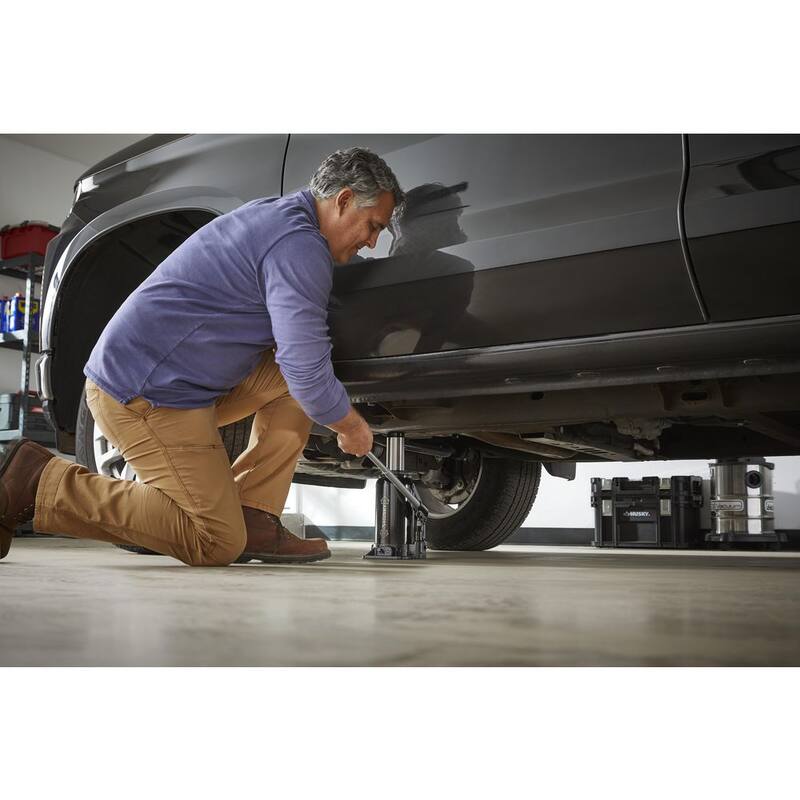 Husky 30-Ton Bottle Car Jack - HPL30B-DIP