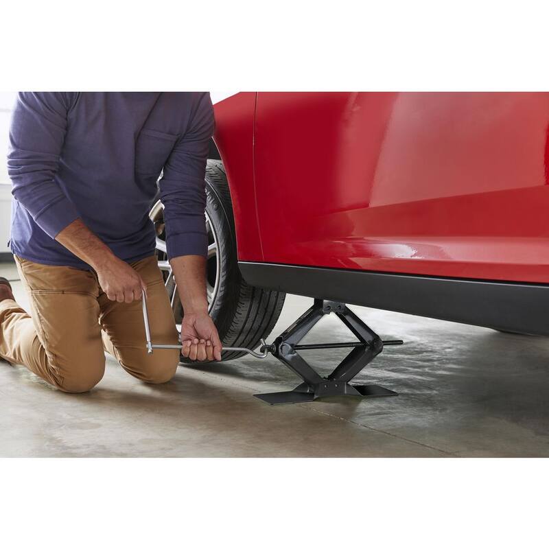 Husky 1-1/2 Ton Scissor Car Jack - HD00113