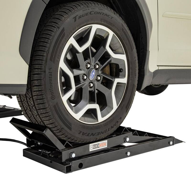 Black Widow 3,000 lbs. Per Pair Capacity Hydraulic Underbody Access Car Lift with Ramp - CARLIFT-3000