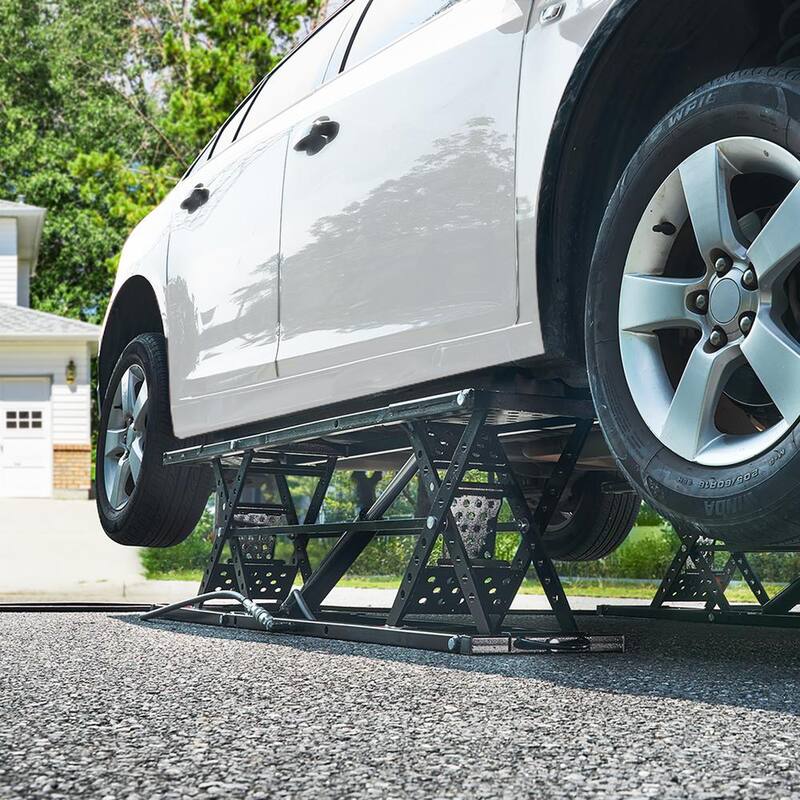 VEVOR Car Lift, 25.6 in. Max. Height, 5000 lbs. Capacity Portable Car Lift, Carbon Steel Truck Lift with 120-Volt Power - QCSJJZG5000LBZWD1V1-0729