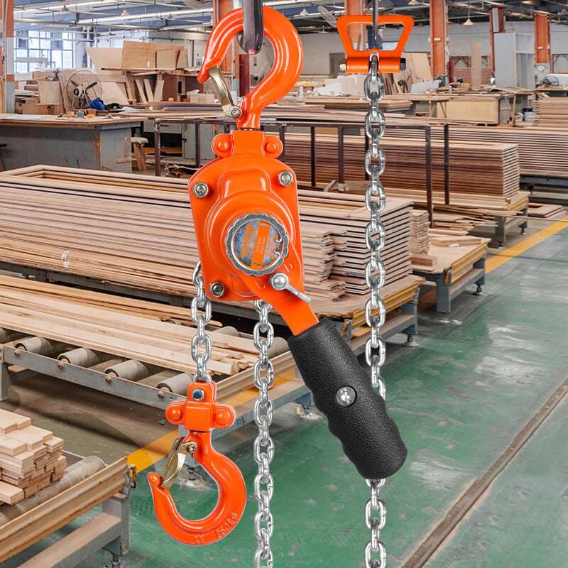 VEVOR 1/4 Ton Manual Lever Chain Hoist 10 ft. Long Chain Hoist with 360° Rotation Hook for Garage, Factory, Dock - MNSBHL14T10FTNX4BV0