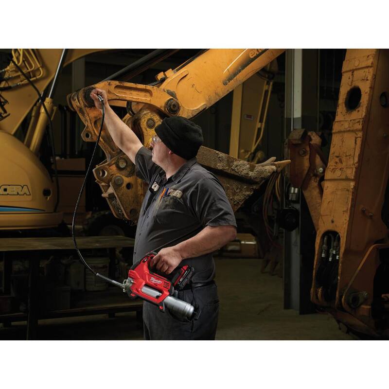 Milwaukee M18 18V Lithium-Ion Cordless Grease Gun 2-Speed (Tool-Only) with (2-Pack) 6.0 Ah Batteries - 2646-20-2646-20-48-11-1862