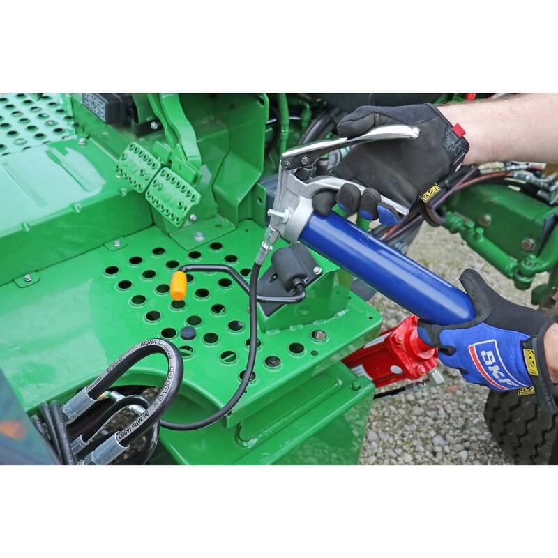 Lincoln Heavy Duty Pistol Grip Grease Gun with Whip Hose and Rigid Pipe - LIN1134