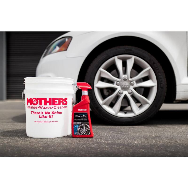 MOTHERS 1 Gal. Ready-To-Use Foaming Wheel and Tire Cleaner Refill - 05902