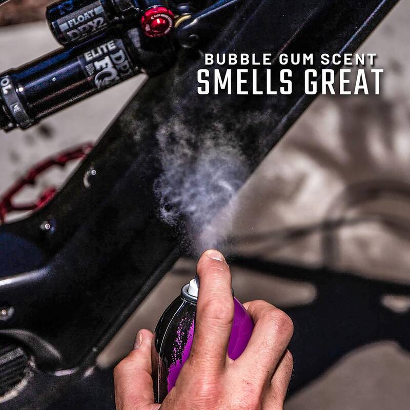 SLICK PRODUCTS Shine and Protectant Spray Coating for Plastic, Viny, Fiberglass and More - SP4001