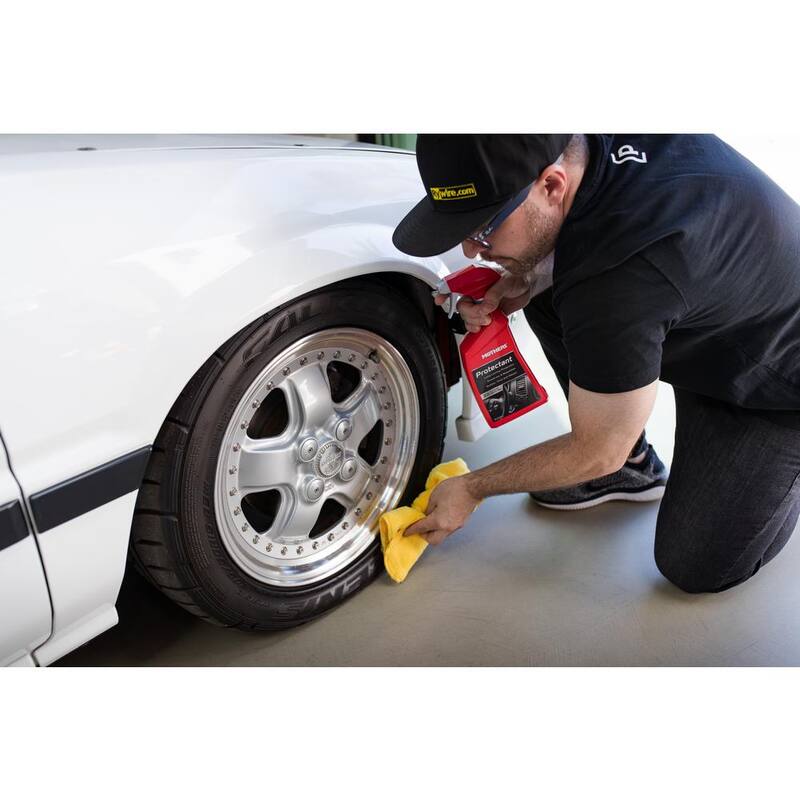 MOTHERS 16 oz. Protectant Rubber-Vinyl-Plastic Care Spray - 05316