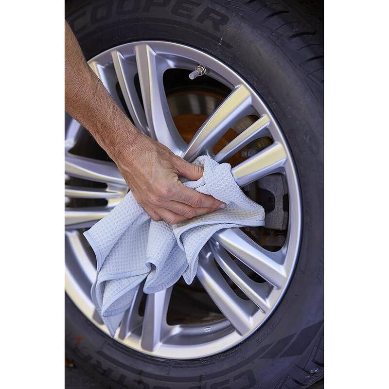 MOTHERS 16 in. x 20 in. Car Wheel and Jamb Towel - 155500
