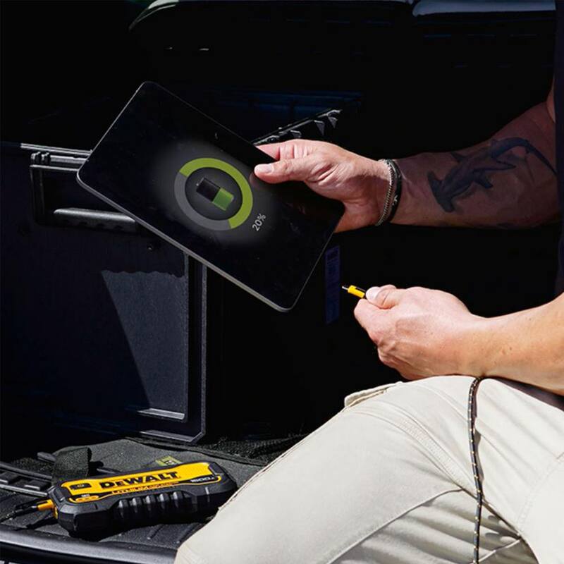 DEWALT 1600 Peak Amp Lithium Jump Starter with USB Power Bank - DXAELJ16