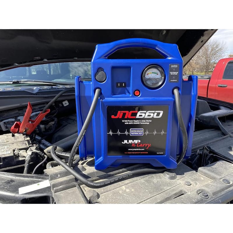 CLORE AUTOMOTIVE 1,700 Peak Amp 12-Volt Jump Starter - JNC660