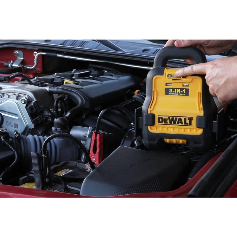 DEWALT Battery Booster Combo Pack Compatible With 20V XR 5 AH Lithium-Ion Battery, includes 5AH Battery and Charger - DXAE20VBBK