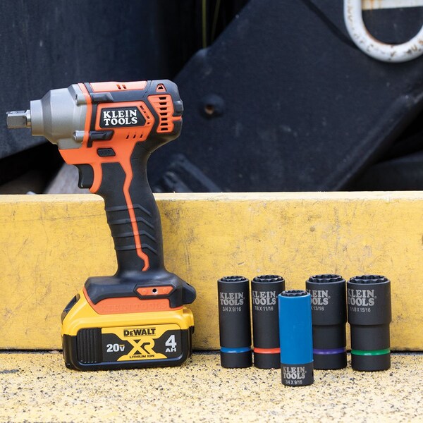 Klein Tools 2-in-1 Coated Impact Socket, 12-Point, 3/4 and 9/16-Inch - 66030