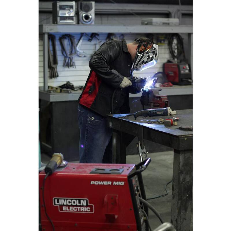 Lincoln Electric 256 Amp Power MIG 256 MIG Wire Feed Welder with Magnum Pro 250L Gun 230-Volt - K3068-1