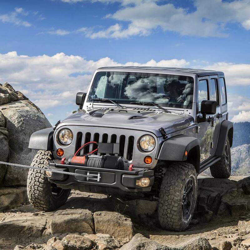 VEVOR Electric Winch 4500 lbs. Load Capacity Vehicles Winch with 39 ft. Steel Cable and Wireless Handheld Remote - GSSJPGSSYCYCAZZ41V9