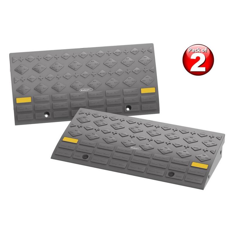 Stalwart 4-Ton Capacity Curb Ramps (Set of 2) - HW6000030