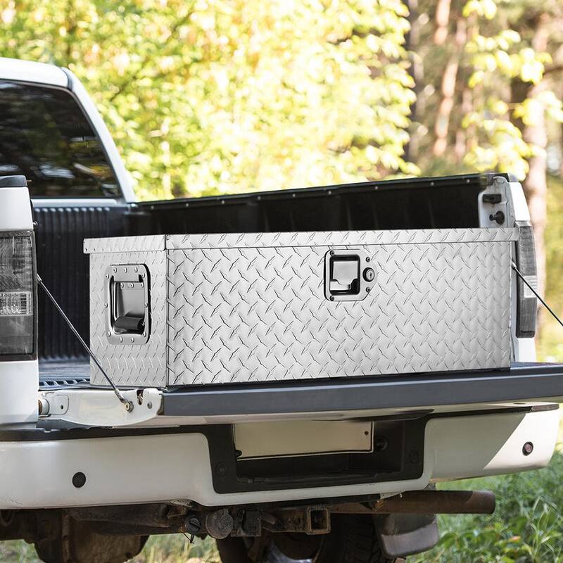 VEVOR 30 in. L x 13 in. W x 9.6 in. H Crossover Truck Tool Box Aluminum Bar Tread Tool Box with 2 Keys for Pick Up Truck Bed - LCZXG30X13X96TPEUV0