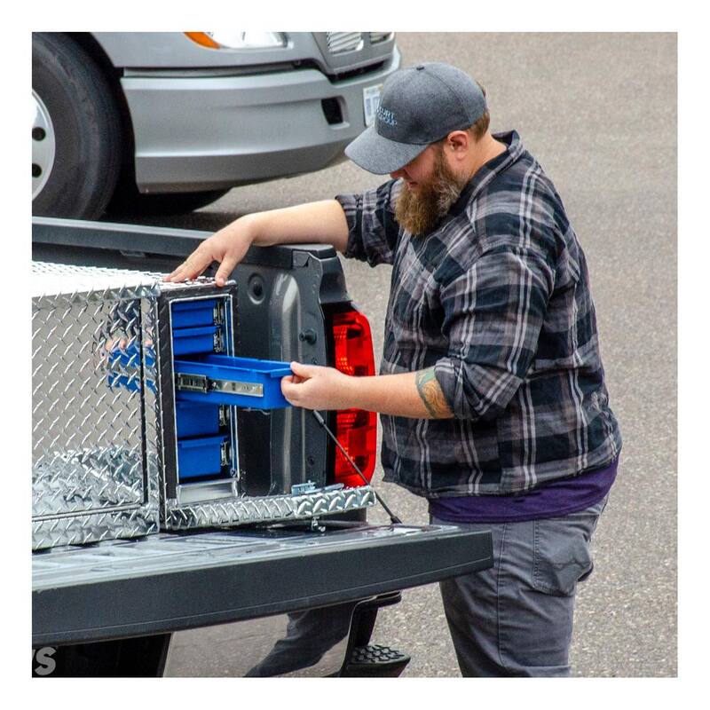 UWS BRIGHT ALUMINUM 18" DRAWER TRUCK TOOL BOX - EC20021
