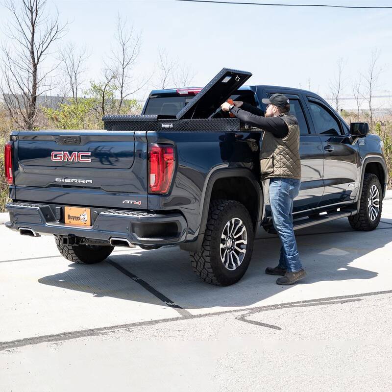 Buyers Products Company 18 in. x 20 in. x 71 in. H Black Diamond Tread Aluminum Crossover Gull Wing Truck Tool Box - 1720410
