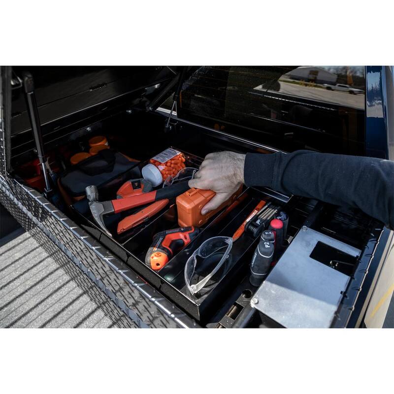 Buyers Products Company 23 in. x 27 in. x 71 in. Black Diamond Tread Aluminum Crossover Gull Wing Truck Tool Box - 1720423