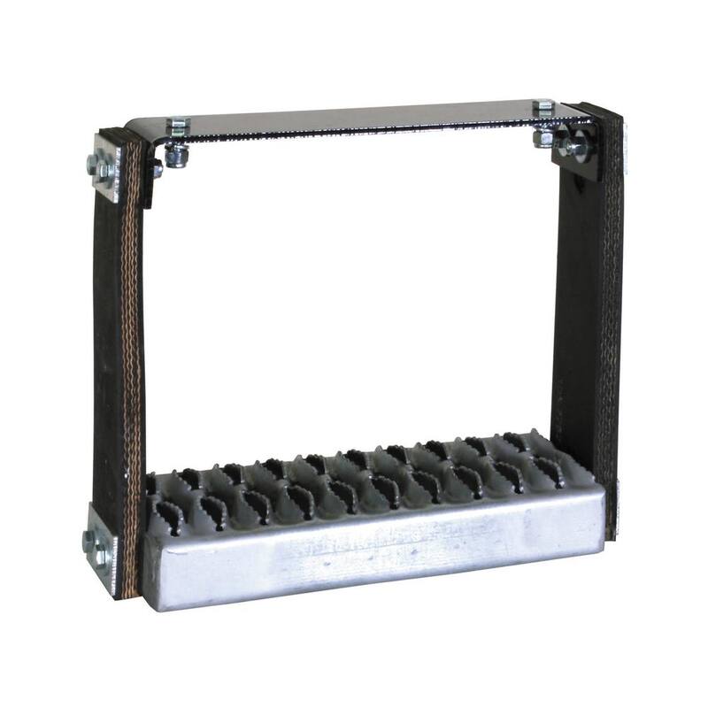Buyers Products Company 12 in. x 11 in. Flexible Rubber Step with Galvanized Steel Diamond Deck-Span Tread - 5231112