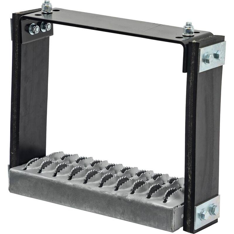 Buyers Products Company 12 in. x 11 in. Flexible Rubber Step with Galvanized Steel Diamond Deck-Span Tread - 5231112