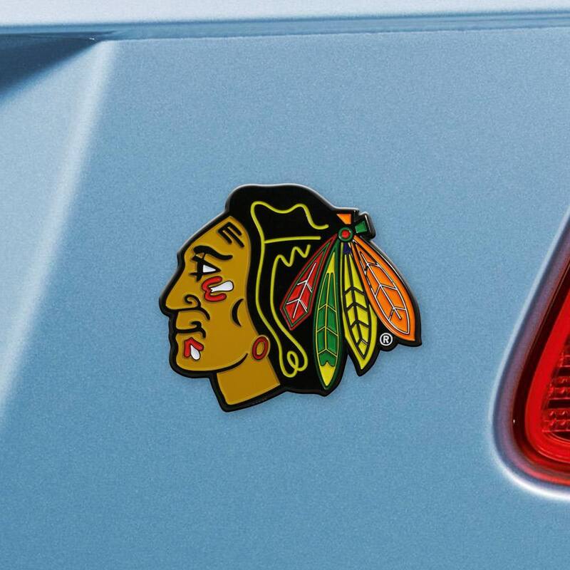 FANMATS 2.7 in. x 3.2 in. NHL Chicago Blackhawks Color Emblem - 22205