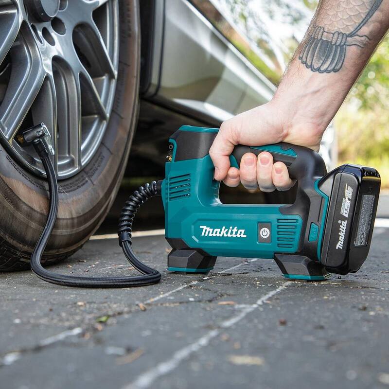 Makita 18V LXT Lithium-Ion Cordless Electric Portable Inflator Kit (1.5Ah) - DMP180SYX