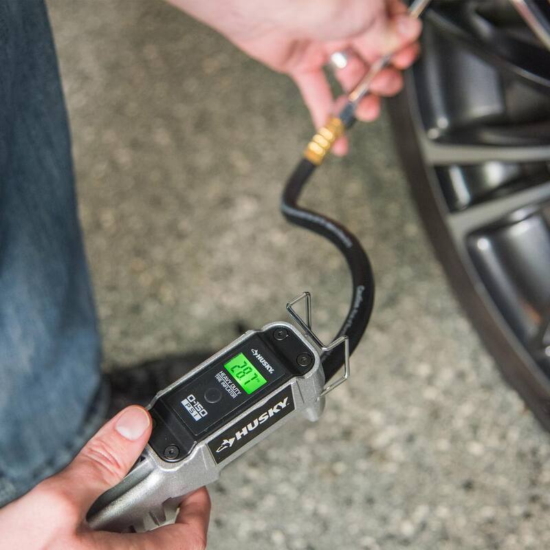Husky Heavy Duty Digital Tire Inflator - 024-0375H