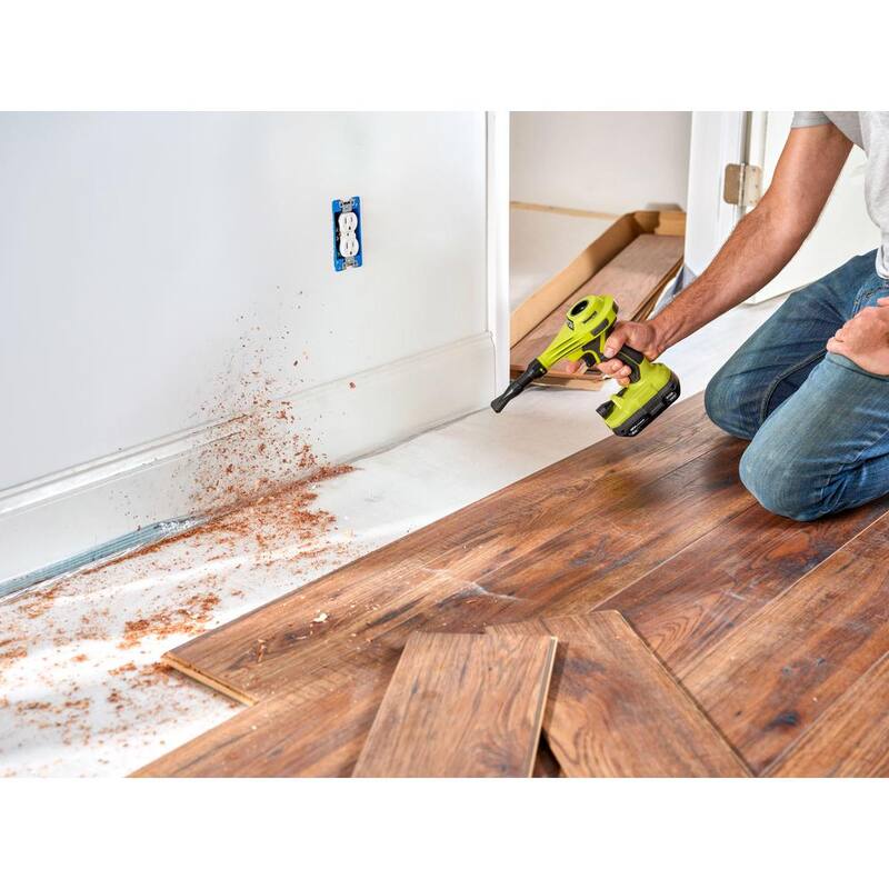 RYOBI ONE+ 18V Cordless High Volume Inflator with Wet/Dry Hand Vacuum (Tools Only) - PCL016B​-PCL702B