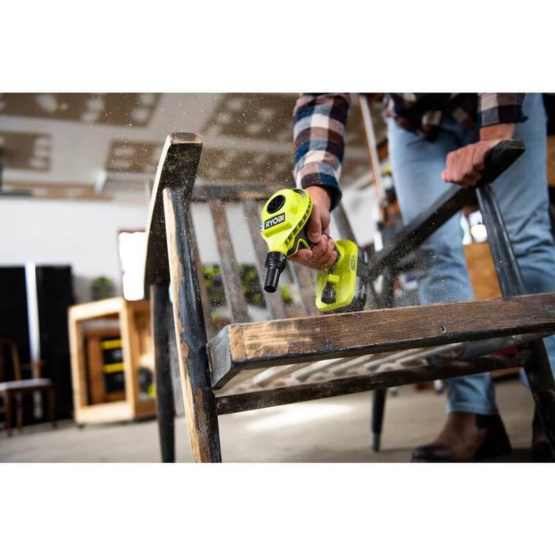 RYOBI ONE+ 18V High Volume Inflator Kit with 2.0 Ah Battery, Charger, and Cordless LED Light - PCL016K1​​​-PCL660B