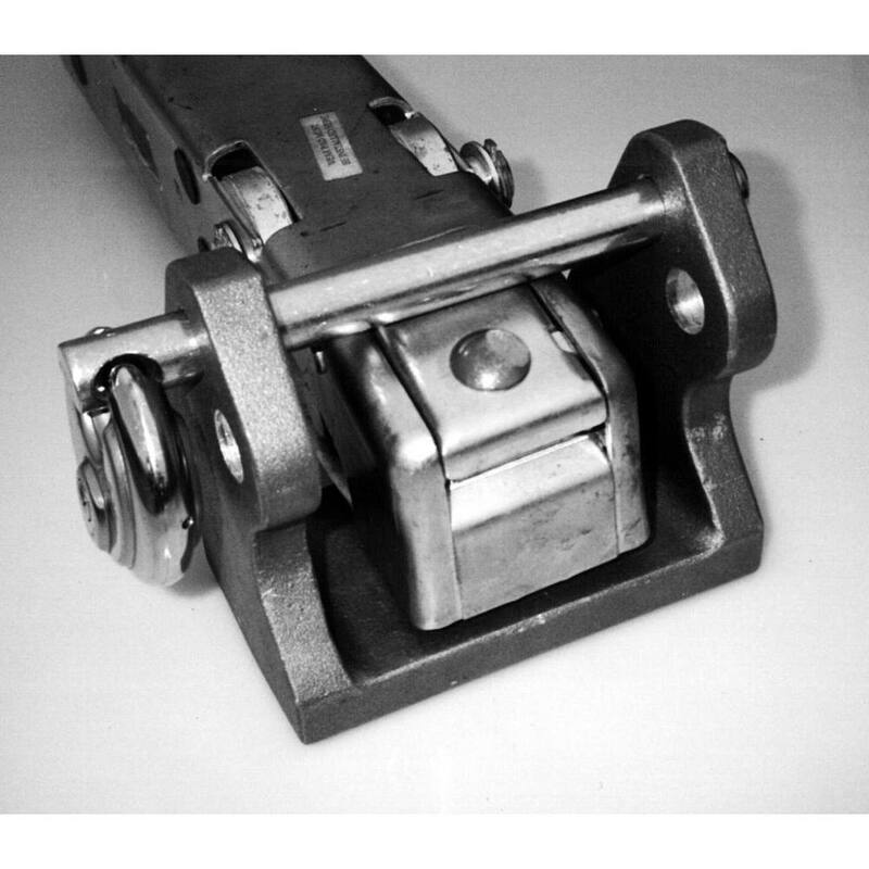 Blaylock American Metal Universal Coupler Receiver Lock - TL-33