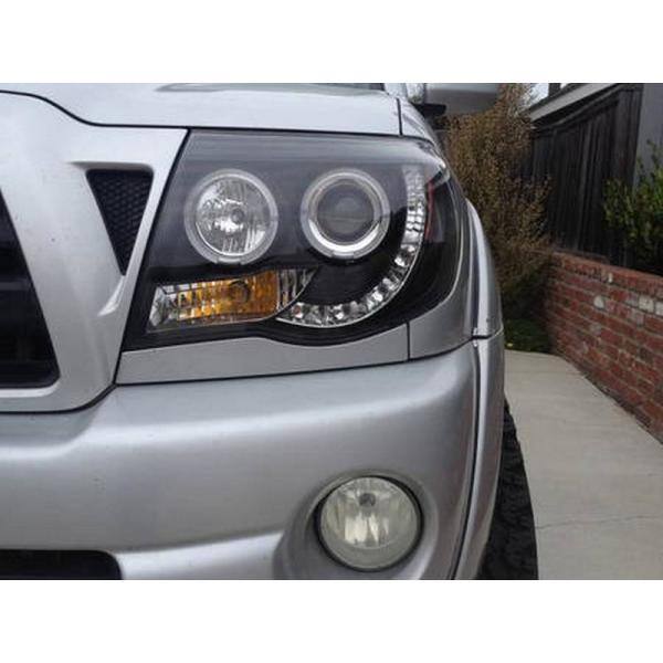 Spyder Auto Toyota Tacoma 05-11 Projector Headlights - LED Halo - LED ( Replaceable LEDs ) - Black - 5011916