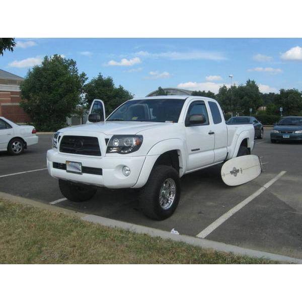 Spyder Auto Toyota Tacoma 05-11 Projector Headlights - LED Halo - LED ( Replaceable LEDs ) - Black - 5011916
