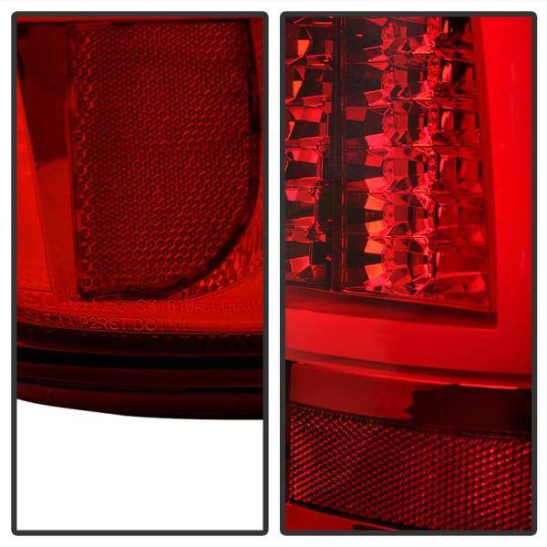 Spyder Auto Chevy Silverado 1500/2500 99-02 (Not Fit Stepside) Version 2 LED Tail Lights - Red Clear - 5081872