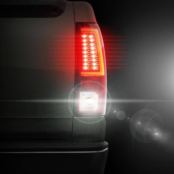 Spyder Auto Chevy Silverado 1500/2500 99-02 (Not Fit Stepside) Version 2 LED Tail Lights - Red Clear - 5081872