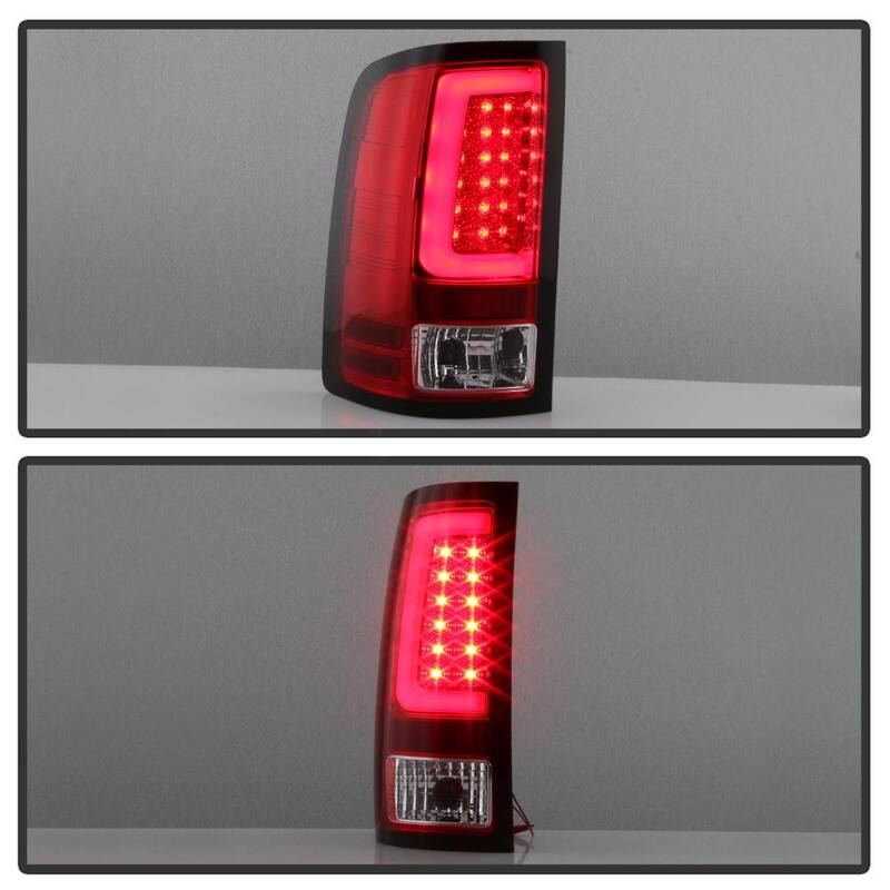 Spyder Auto GMC Sierra 1500 07-13 2500HD/3500HD 07-14 (Doesn't fit 3500HD Dually Models) Ver2 Light Bar LED Tail Lights - Red Clear - 5084767