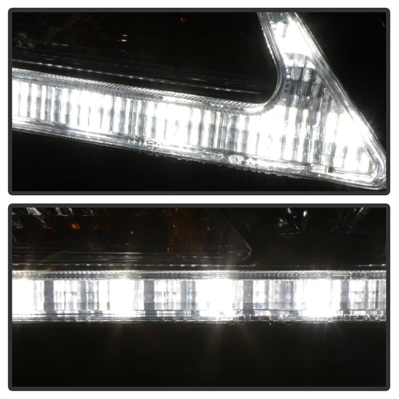 Spyder Auto Toyota Sienna 11-14 (SE and XE models only)/15-17 (XLE models only) Projector Headlight- Halogen Model Only -DRL LED-Smk - 5083999